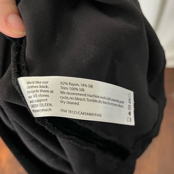 Eileen Fisher Black Velvet Kimono Bateau Neck Shift Dress Size Medium - Picture 5 of 5